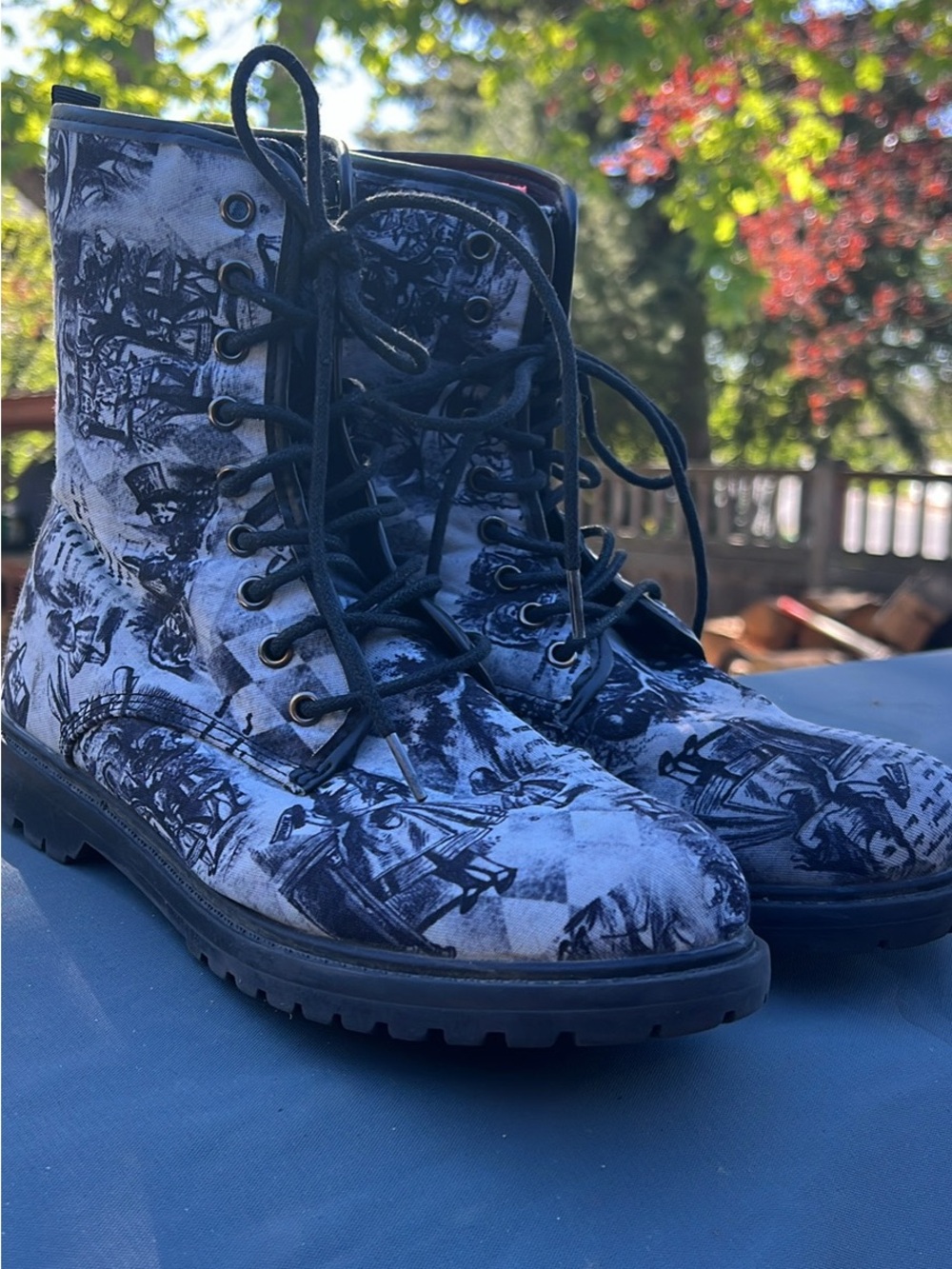 N.Y.L.A. Shoes Alice combat boots Alice in Wonderland
